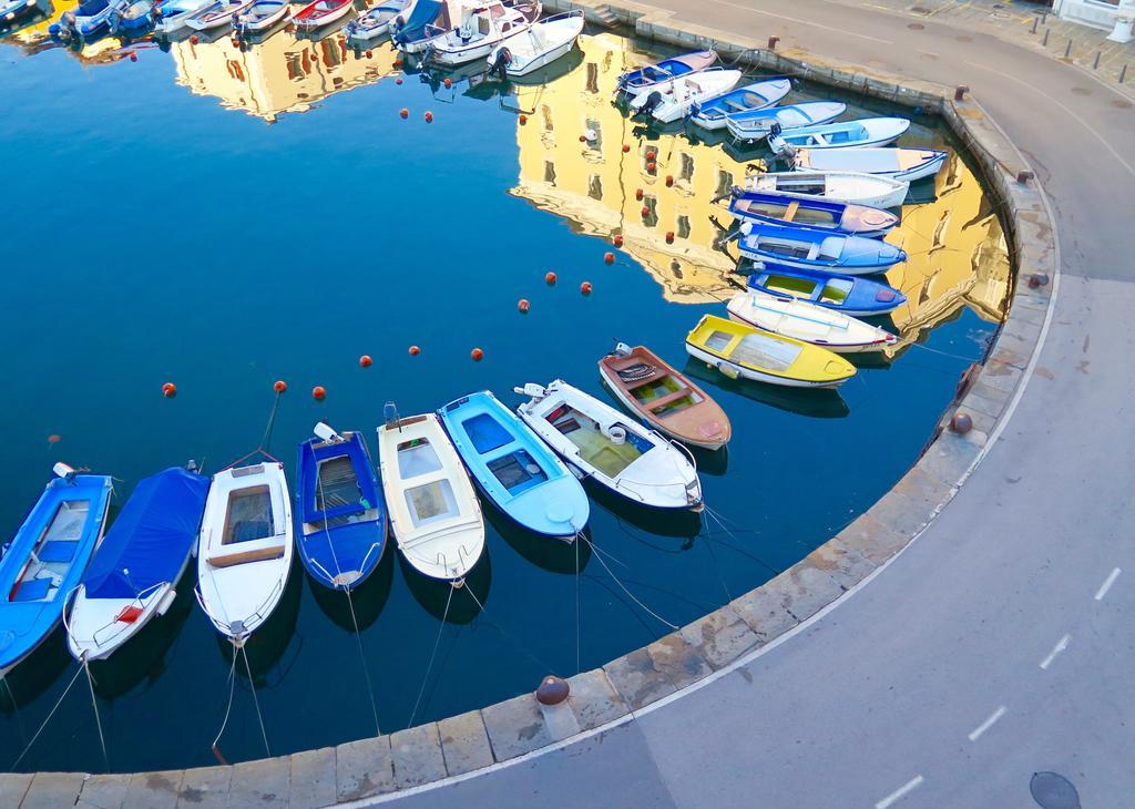Amarru Apartments Piran Eksteriør billede
